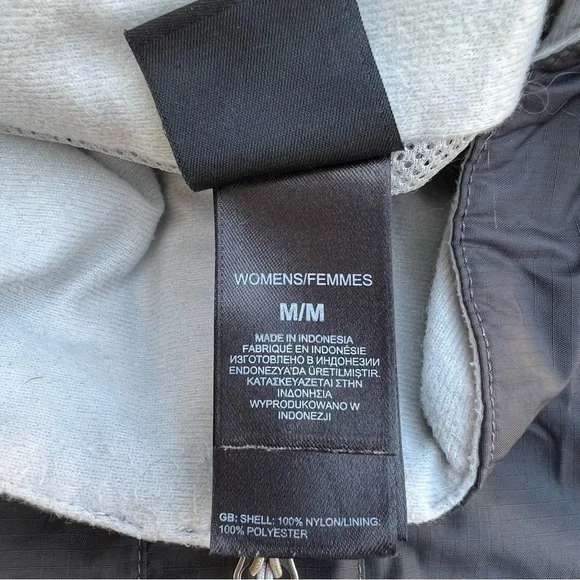North Face Women Windbreaker HYVENT Jacket Size Medium - Picture 9 of 10